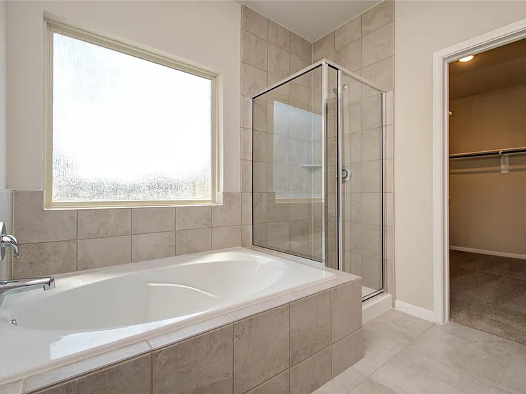 8403 Baywatch Cir — Photo 23