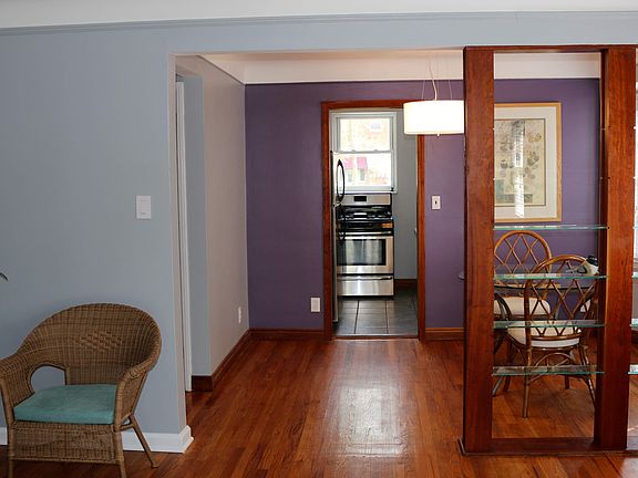 5th image of 225 W Cambourne St