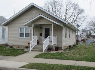 324 Shelby St, Shelbyville, IN 46176
