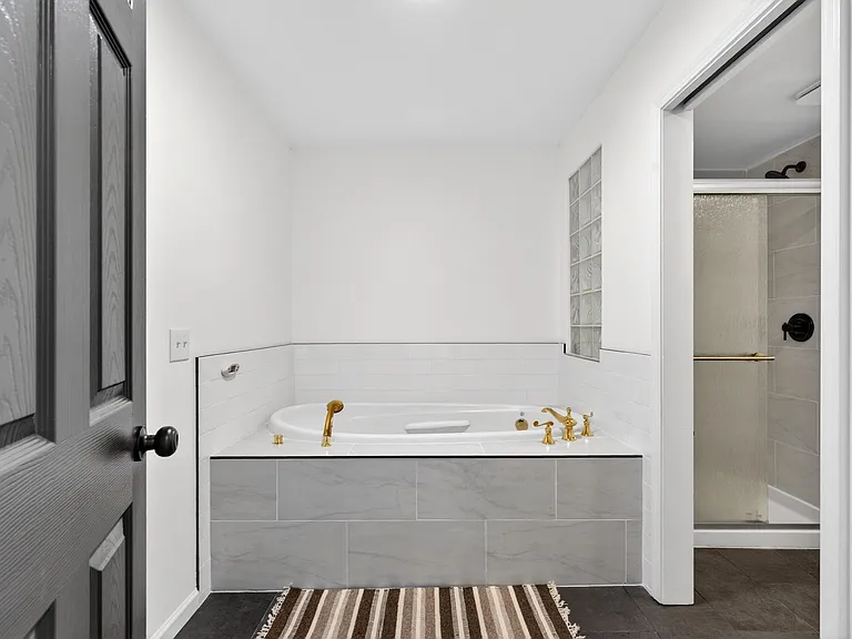 6450 Hadden Bay Dr — Photo 27