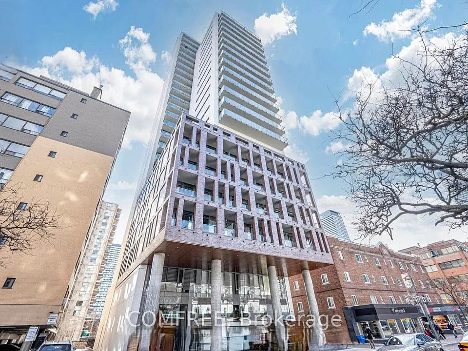 81 Wellesley St E #2305