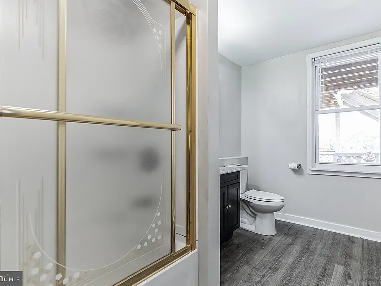312 Pine St #2 — Photo 11