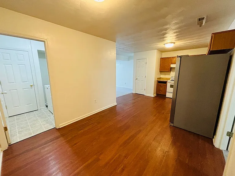30 Salem Ln — Photo 5