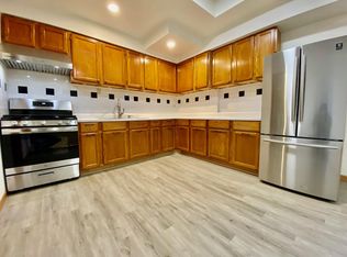 241 W 24th St #1R, Chicago, IL 60616