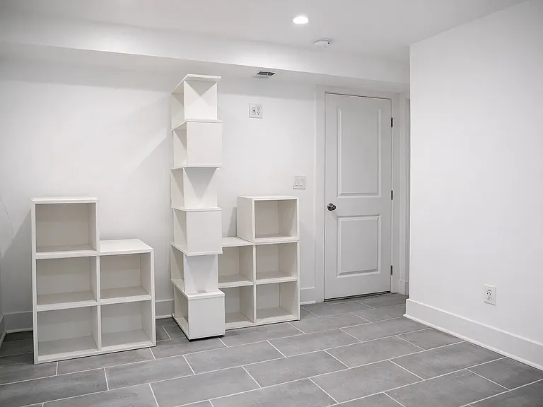 1633 Kalmia Rd NW #2 — Photo 11