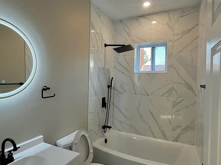 1236 Hermes Ave — Photo 8