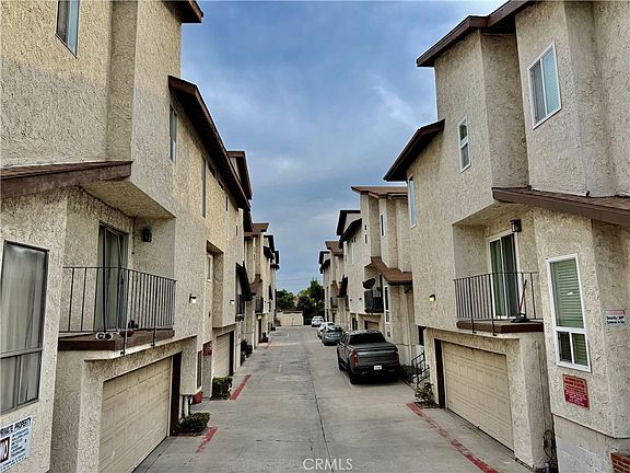 2nd image of 11216 Lower Azusa Rd APT C