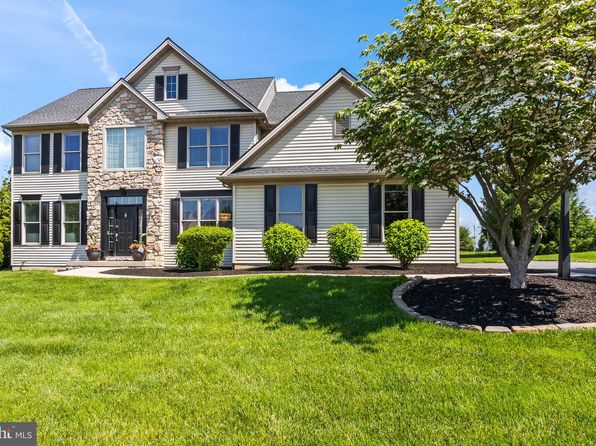 248 Wolgemuth Dr, Lancaster, PA 17602