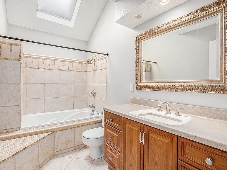 13805 W 78th Ter — Photo 19