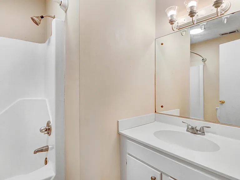 107 Sparrow Ct — Photo 14