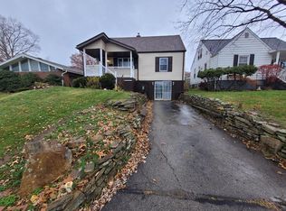 611 S 6th St, Youngwood, PA
