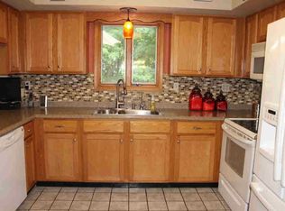 17 Nanuk Rd, Hopewell Junction, NY 12533