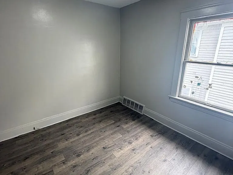 9529 Mount Auburn Ave — Photo 16