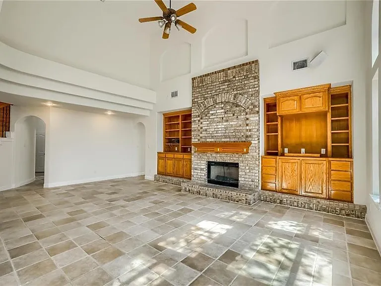 9909 Pickfair Dr — Photo 13