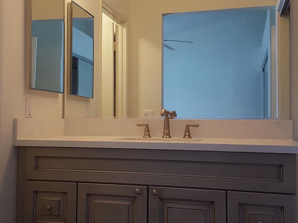 Brand new master bathroom vanity, with slow-close doors