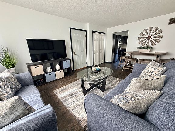 2nd image of 1717 C Ave NE APT 2