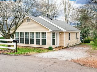 540 Barrington Dr, Roswell, GA 30075