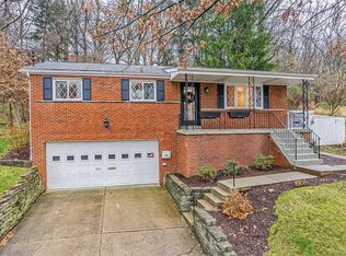 300 Sharon Dr, Pittsburgh, PA 15221