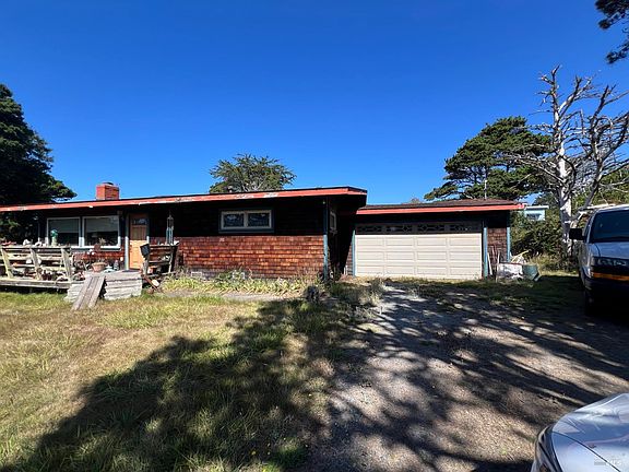 4th image of 25221 Ward Avenue