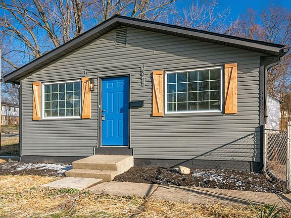 4th image of 6082 Royal Oak Dr