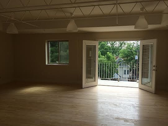 5th image of 2260 Park Ave APT 4D