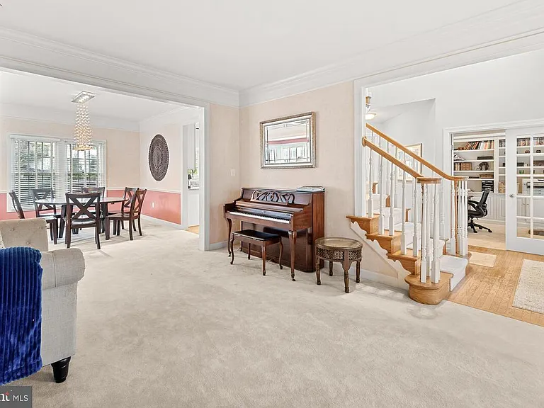 6430 Bellevue Pl — Photo 5