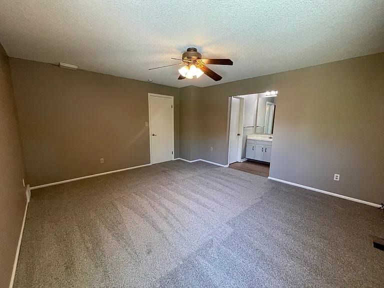 4425 Hollyhock St — Photo 7