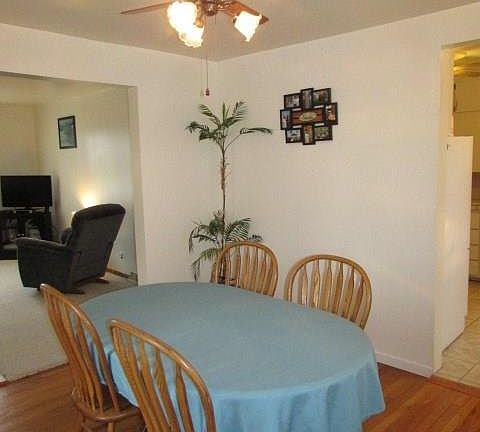 4th image of 22306 Evergreen St