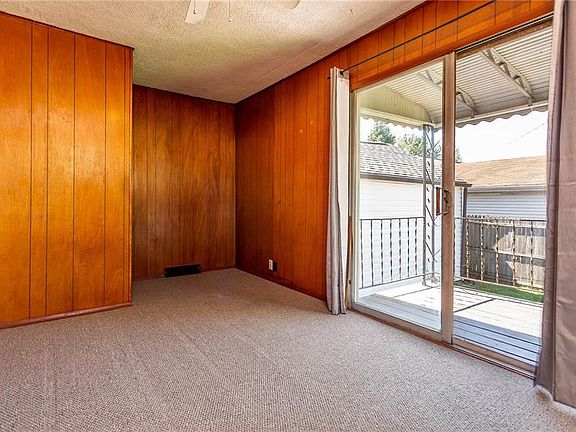 2nd image of 782 Hollywood Ave