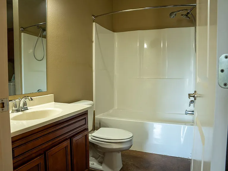 2400 MARKET PLAZA DRIVE — Photo 24