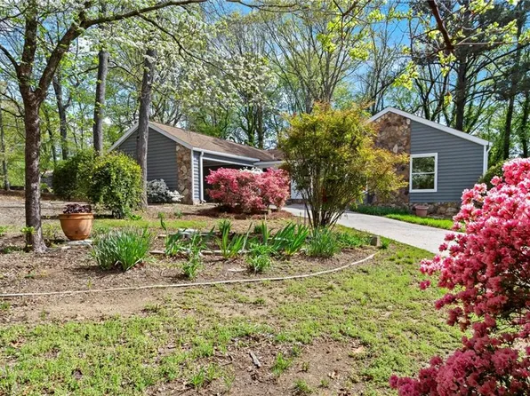 4720 Norman Dr NW, Kennesaw, GA 30144