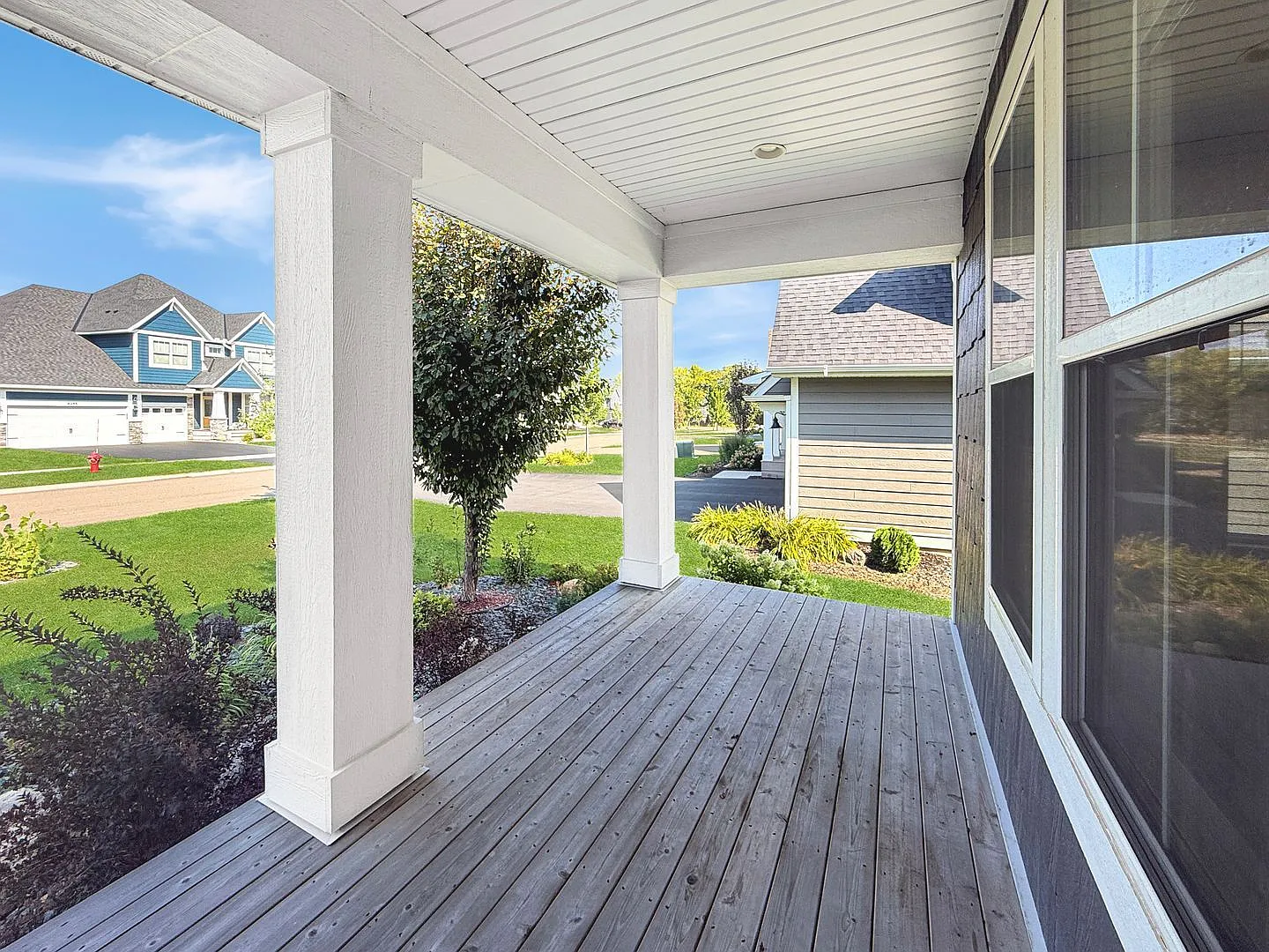 5 bed, 5.0 bath, 4780 sqft, $4,750 — Photo 3