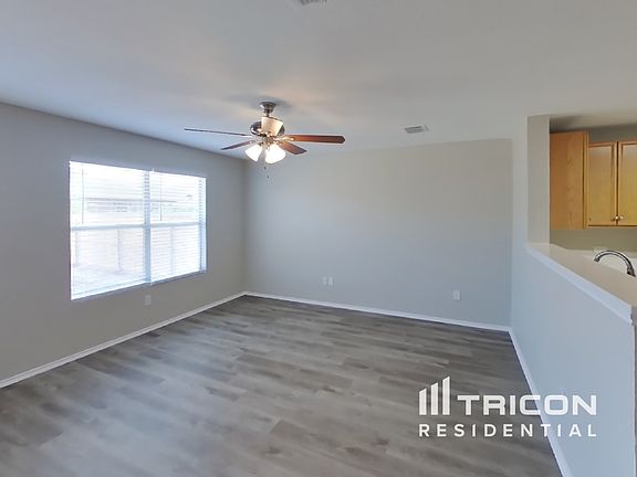 3rd image of 1408 Royal Meadows Trl
