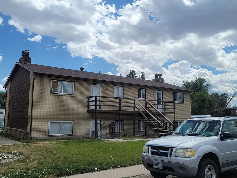 503 Shoshoni St — Photo 1