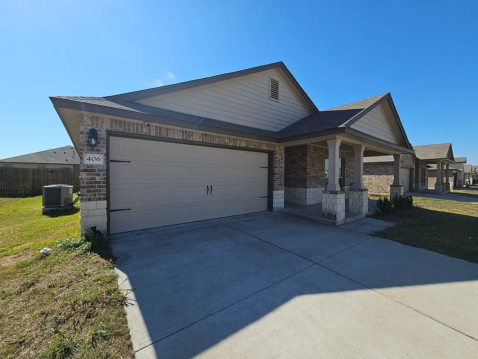 406 Saddleback Trl