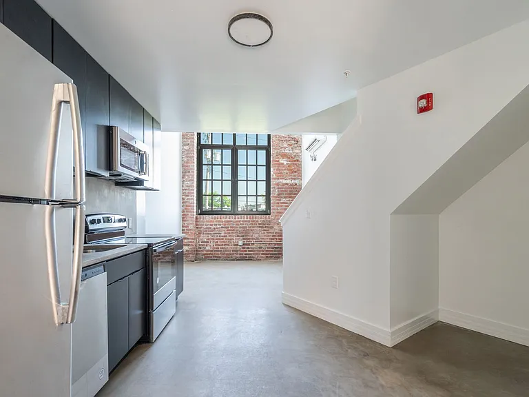 3003 Glenwood — Photo 122