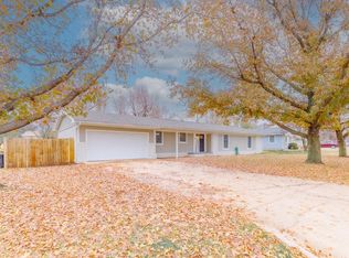 11 Deveron Rd, Winfield, KS 67156