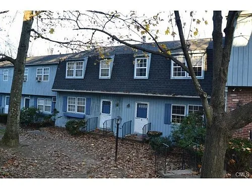 61 Taylor Ave #D Photo 1