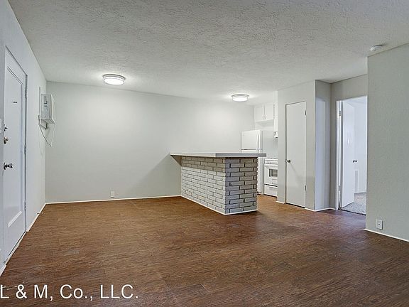 3rd image of 510 Branard St APT 12