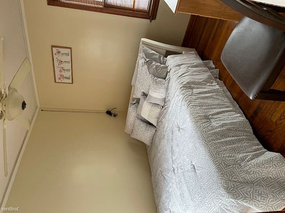 glastonbury bedroom 2