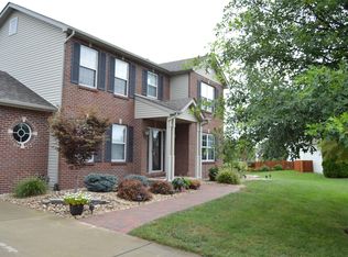 5783 Meramec Ct, Smithton, IL 62285