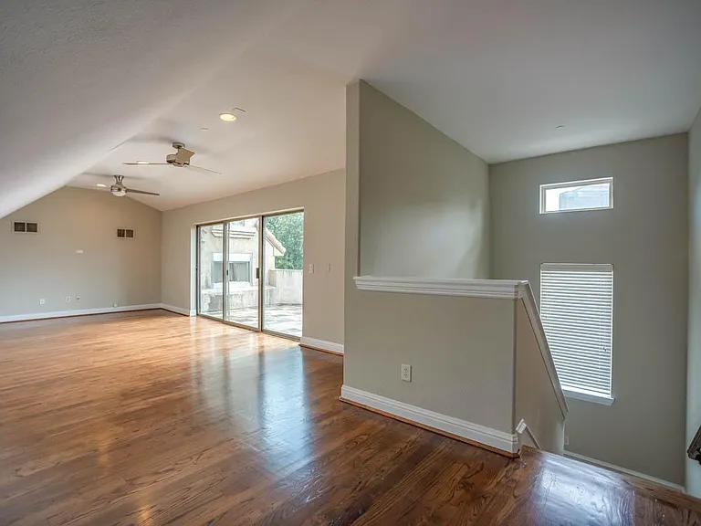 3817 Bowser Ave #B — Photo 20