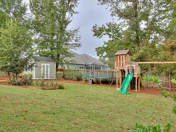 3rd image of 167 Blair Dr