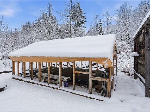 3rd image of 63A Jericho Road