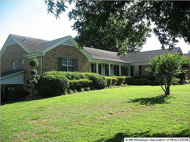 1st image of 4135 Hillsdale Dr