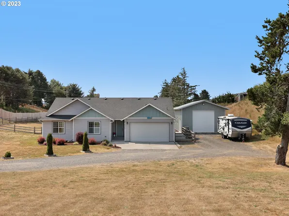 33360 Sunset Beach Ln, Warrenton, OR 97146
