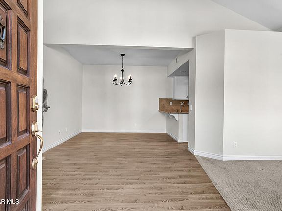 5th image of 384 Country Club Dr Unit A