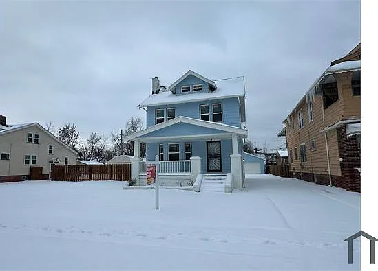 4 bed, 1429 sqft, $1,950 — Photo 2