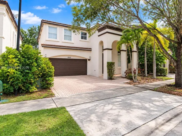 15511 SW 50th Ct, Hollywood, FL 33027