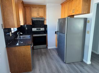 884 Bing Dr APT 4, Santa Clara, CA 95051